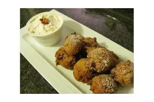 bolinhos fritos