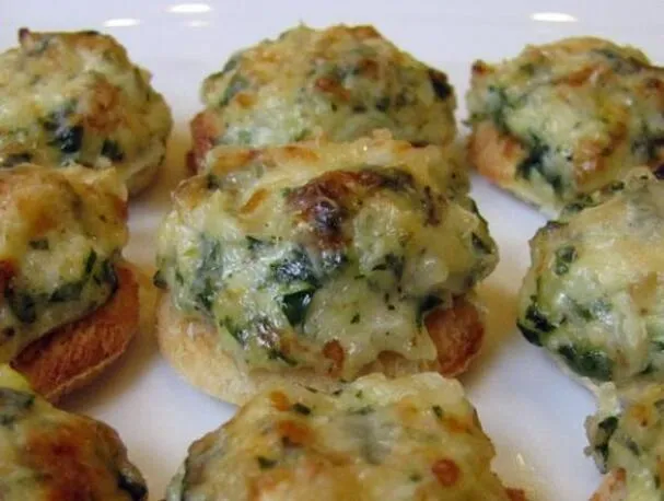 Bolinhos Fáceis de Queijo e Cebola