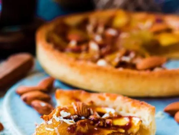 Torta de Maçã com Geleia de Pera
