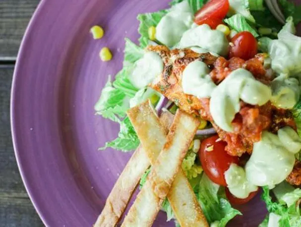 Salada de Taco de Peixe Saudável e Picante