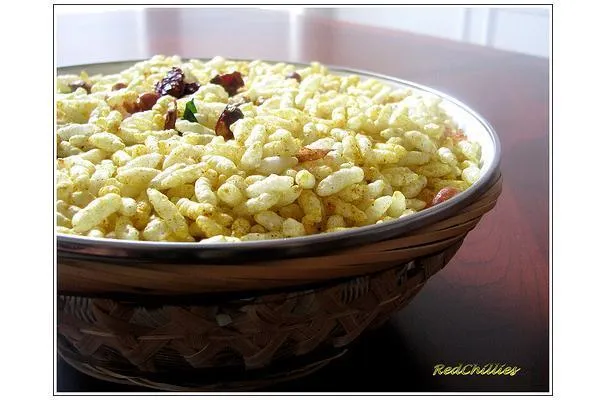 Kaara Porri (Arroz tufado apimentado / Arroz tufado picante)