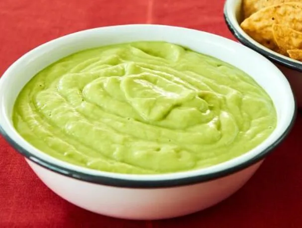 Receita de Salsa de Abacate