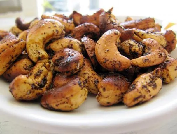 Castanhas com especiarias de limão
