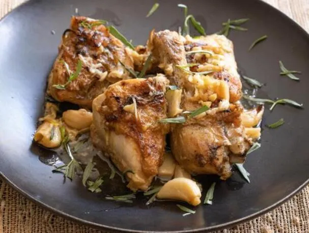 Frango com 40 Dentes de Alho