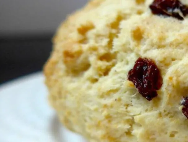 Scones de Passas Perfeitos