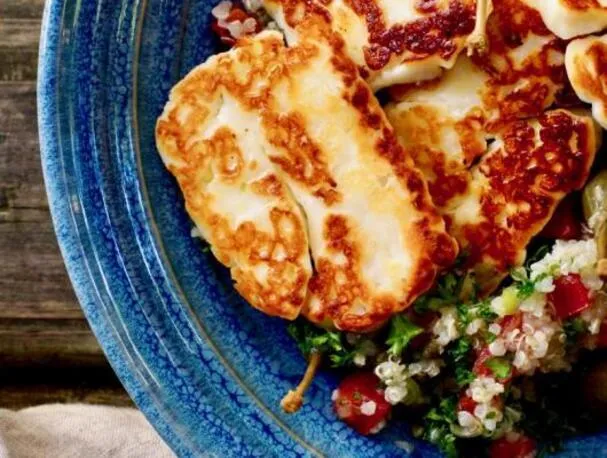 Halloumi Grelhado com Grãos