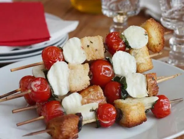 Aperitivo de Tomate e Mussarela
