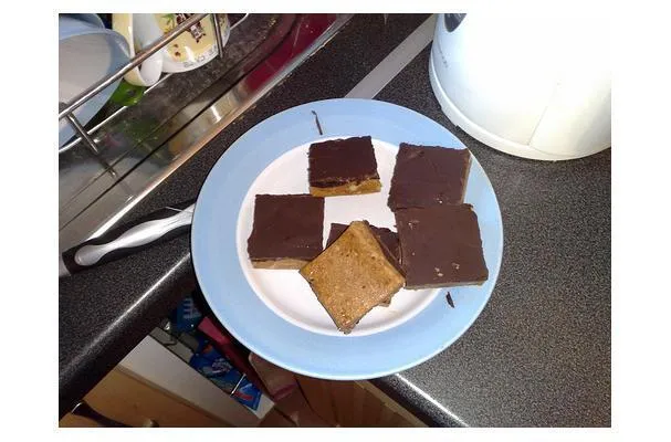 Quadradinhos de Chocolate com Amêndoas